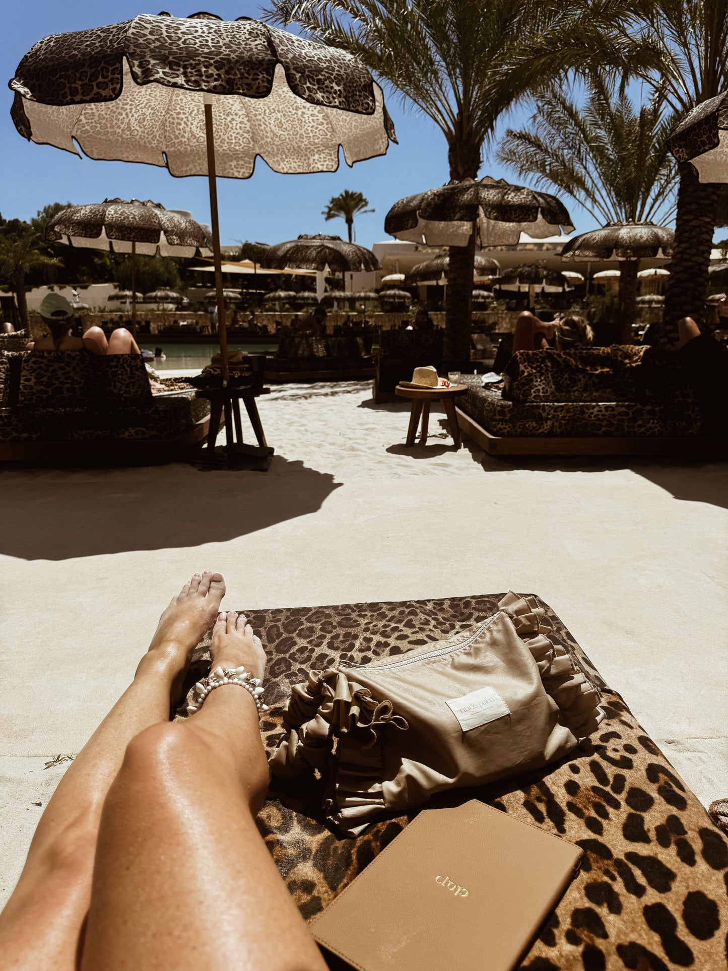 BEACH DAY -SPF WET PROOF BEACH BAG