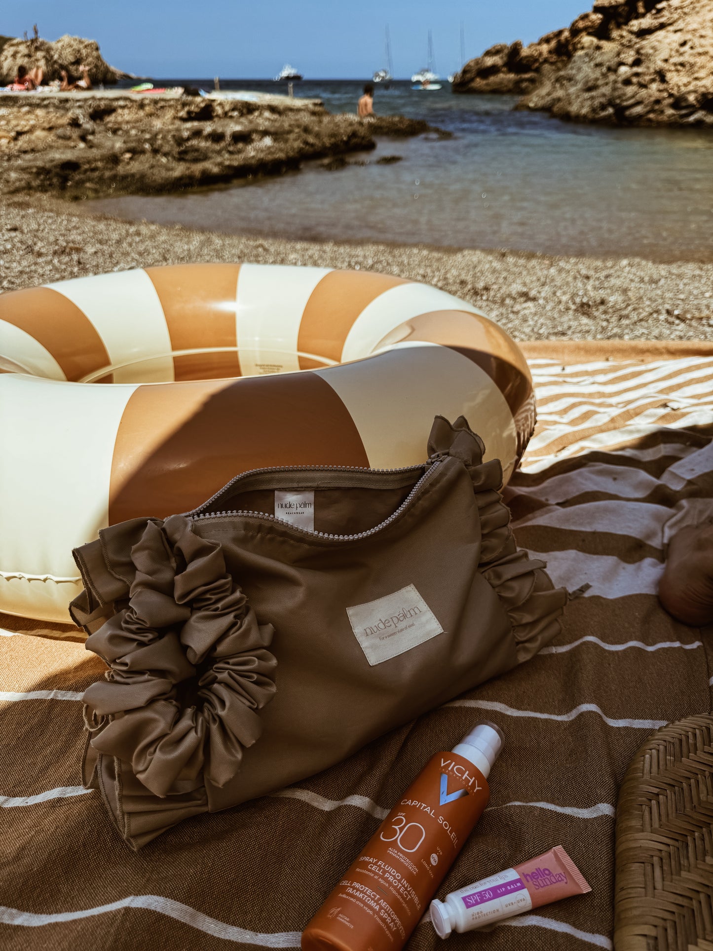 BEACH DAY -SPF WET PROOF BEACH BAG
