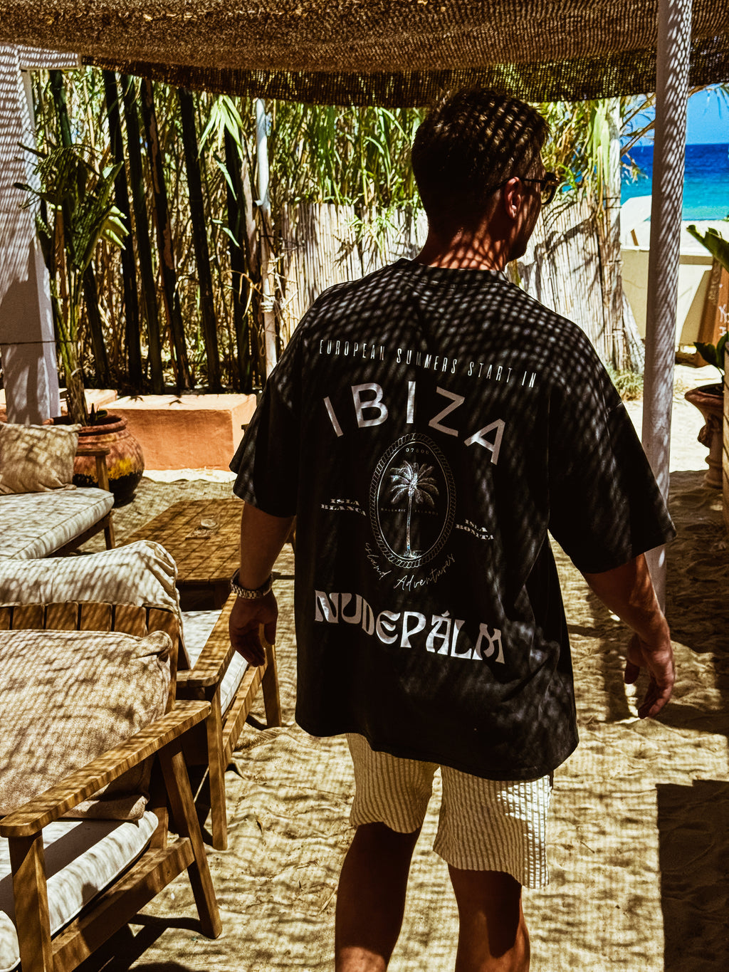 ICONIC IBIZA ISLAND T - SUN SOAKED BLACK | OVERSIZED FIT - UNISEX
