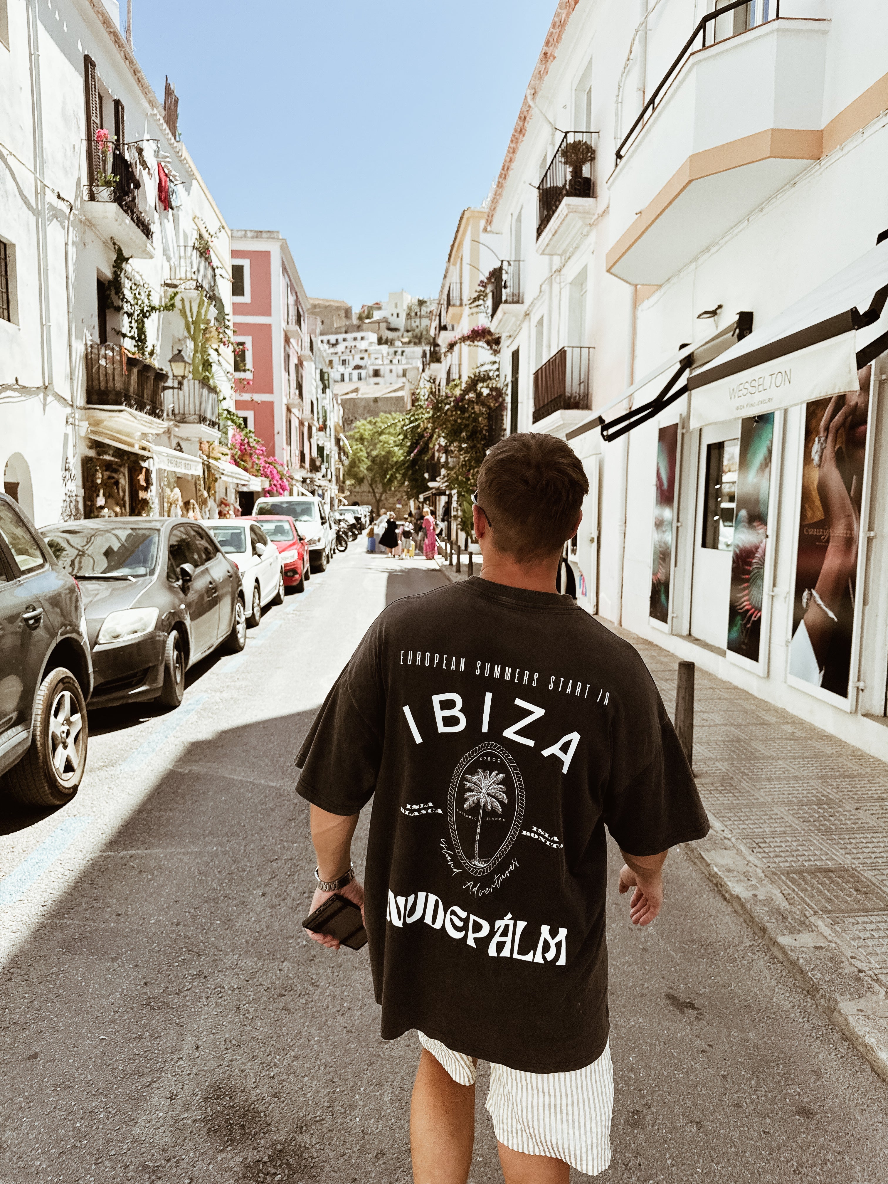 ICONIC IBIZA ISLAND T - SUN SOAKED BLACK | OVERSIZED FIT - UNISEX