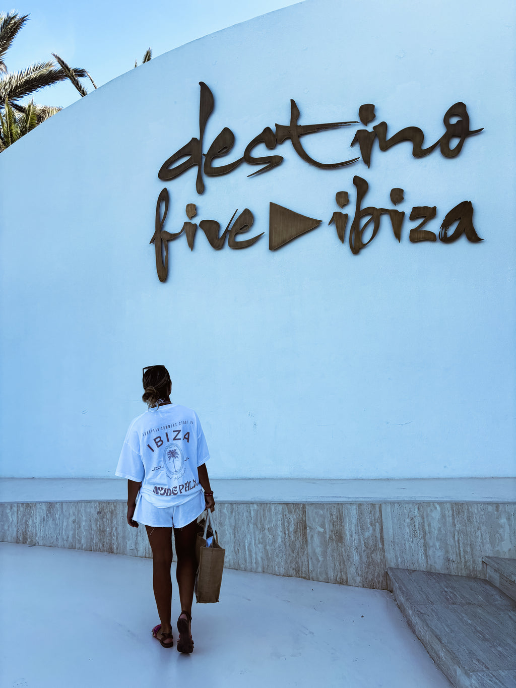 ICONIC IBIZA ISLAND T - SHIRT - BLANCO