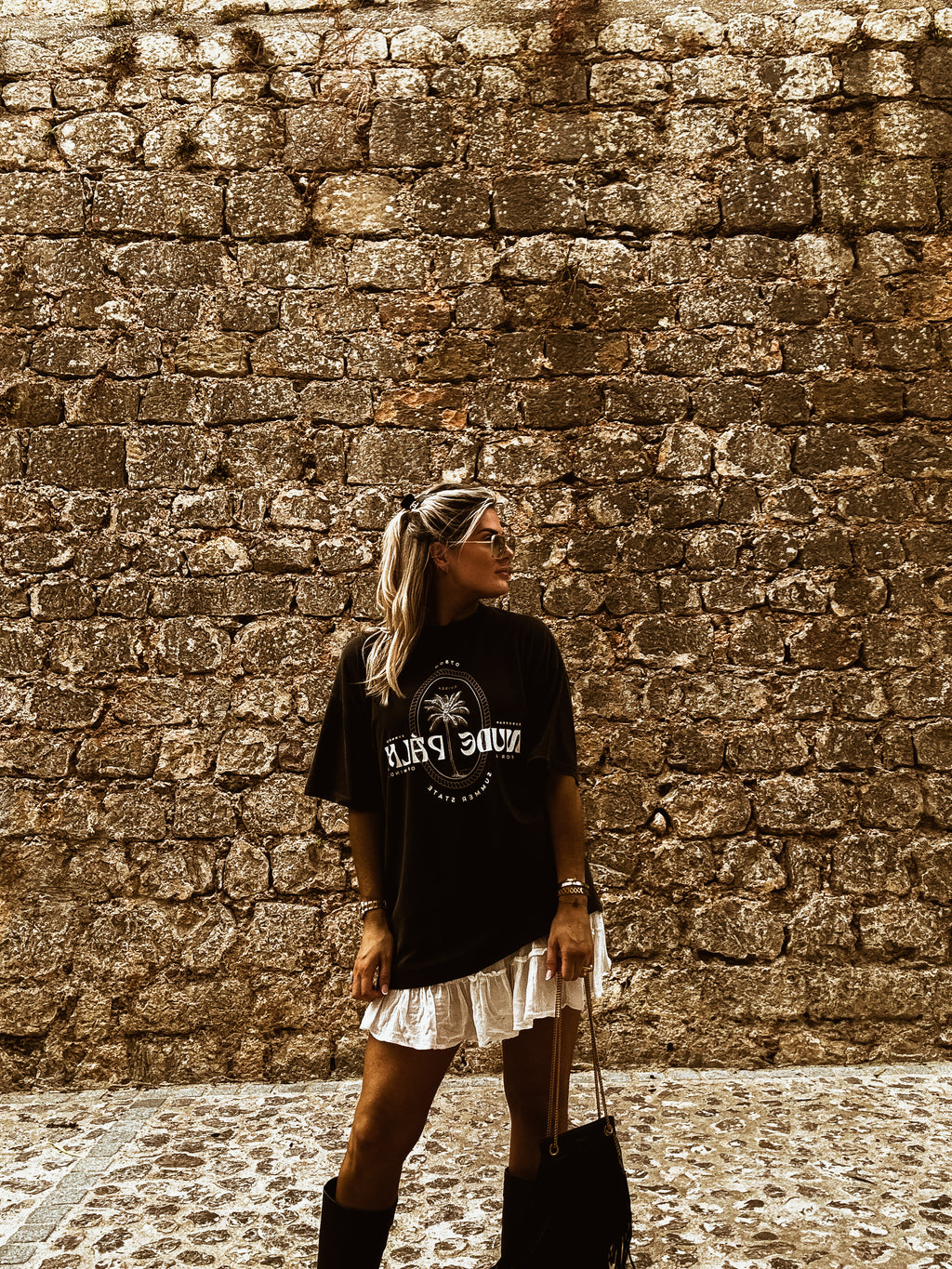 ICONIC IBIZA ISLAND T - SUN SOAKED BLACK | OVERSIZED FIT - UNISEX
