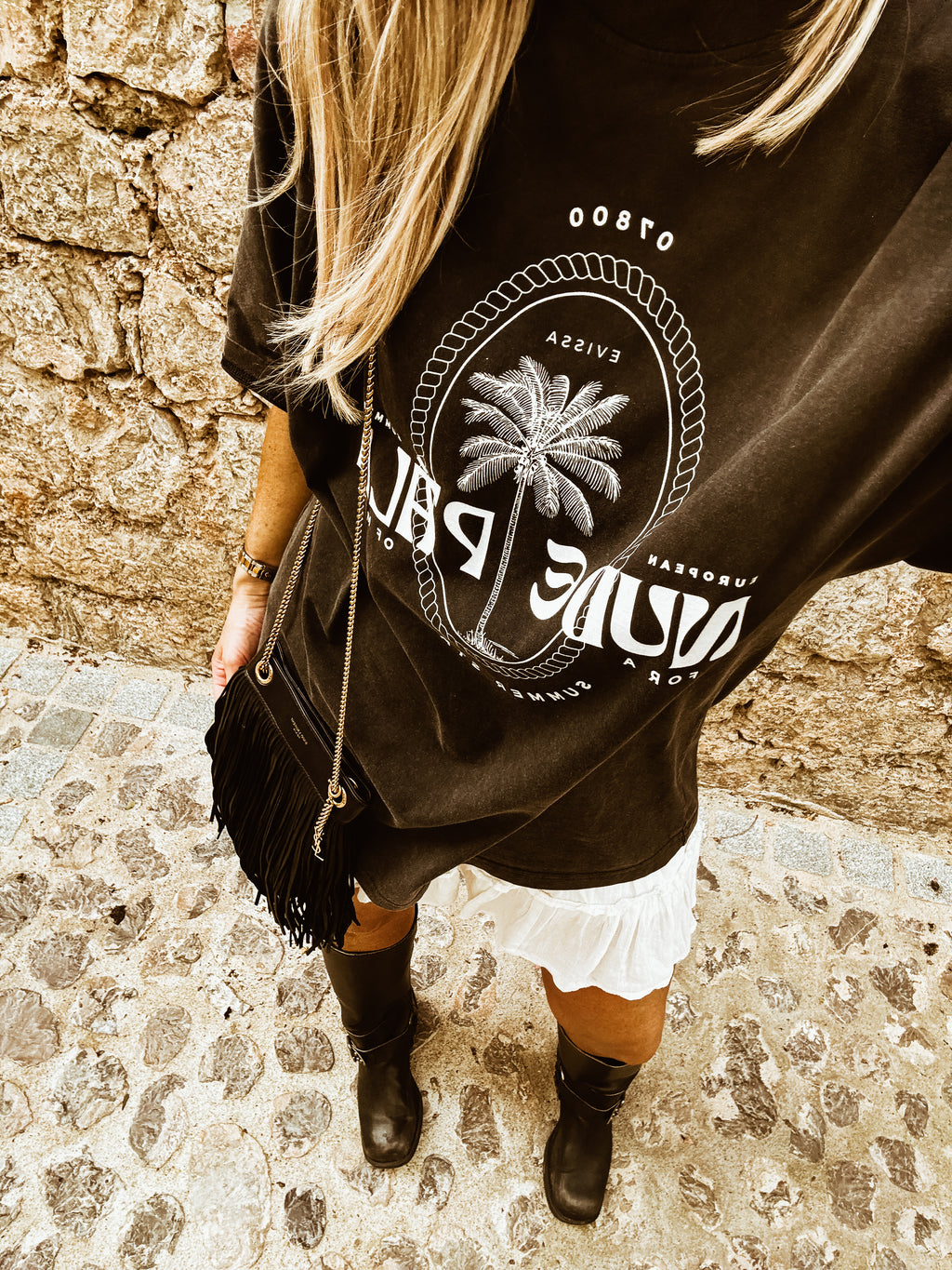 ICONIC IBIZA ISLAND T - SUN SOAKED BLACK | OVERSIZED FIT - UNISEX